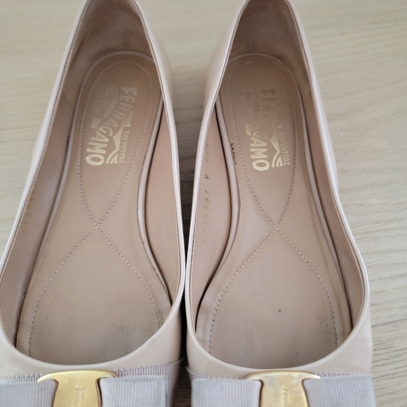 ❤️SALVATORE FERRAGAMO VARINA PATENT LEATHER BALLERINA FLAT (BLUSH PINK) - Picture 3 of 9